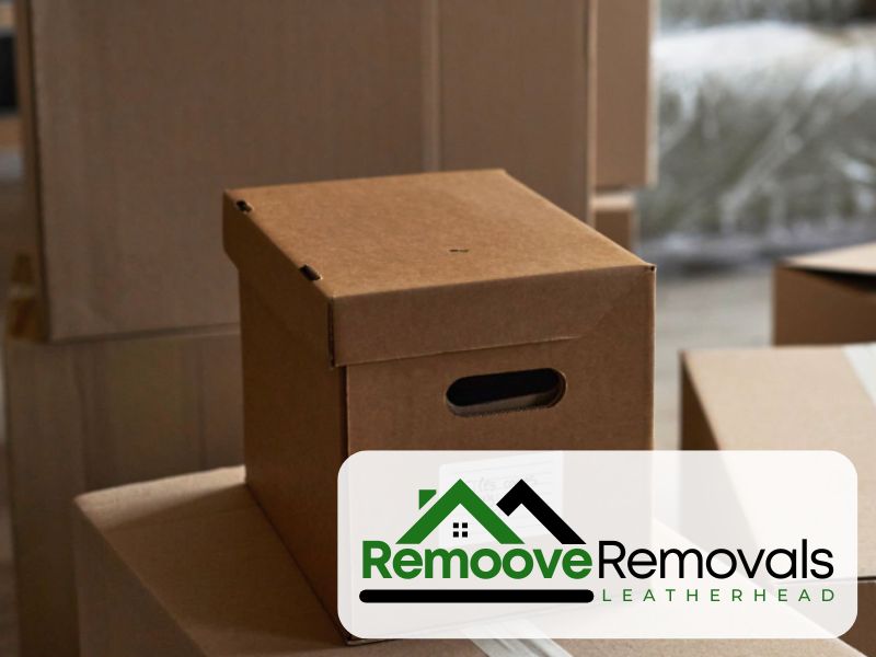 Leatherhead KT22 international and european removals Surrey